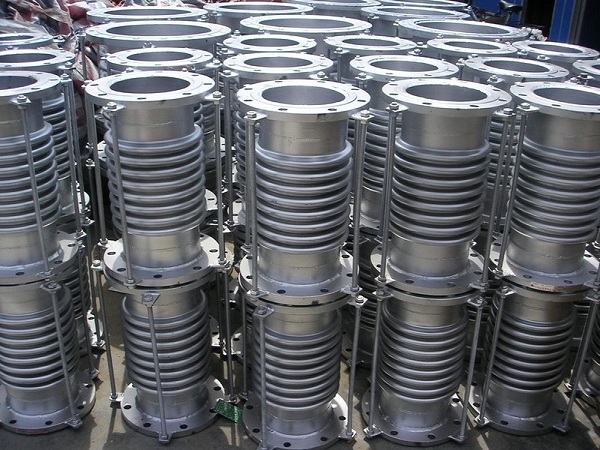 Stainless steel expansion joint