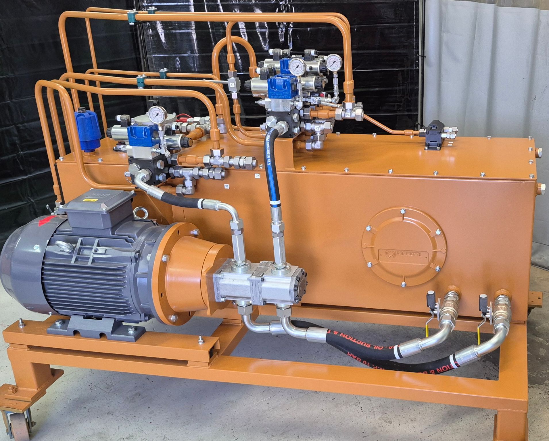 Hydraulic hose fittings application